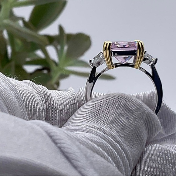 Pink Lab Hybrid Engagement Ring - Picture 4 of 8